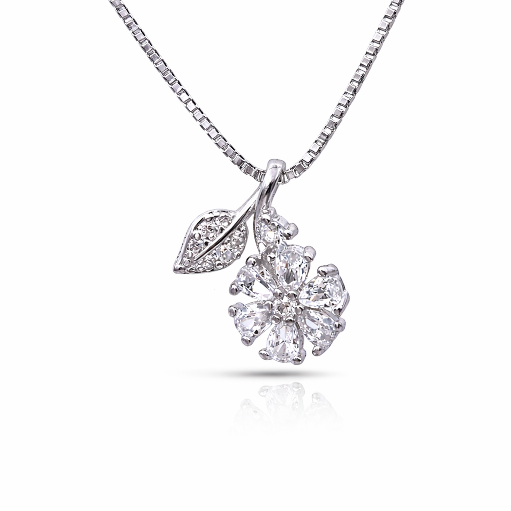 Elara Petal 925 Sterling Silver Necklace