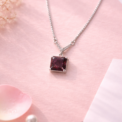 Crimson V-Link 925 Sterling Silver Necklace