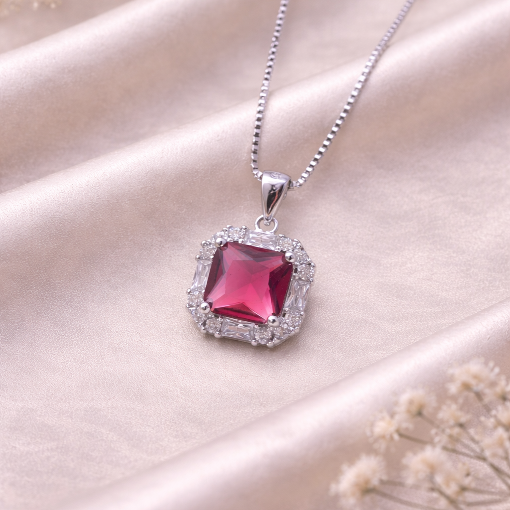 Scarlet Frame 925 Sterling Silver Necklace