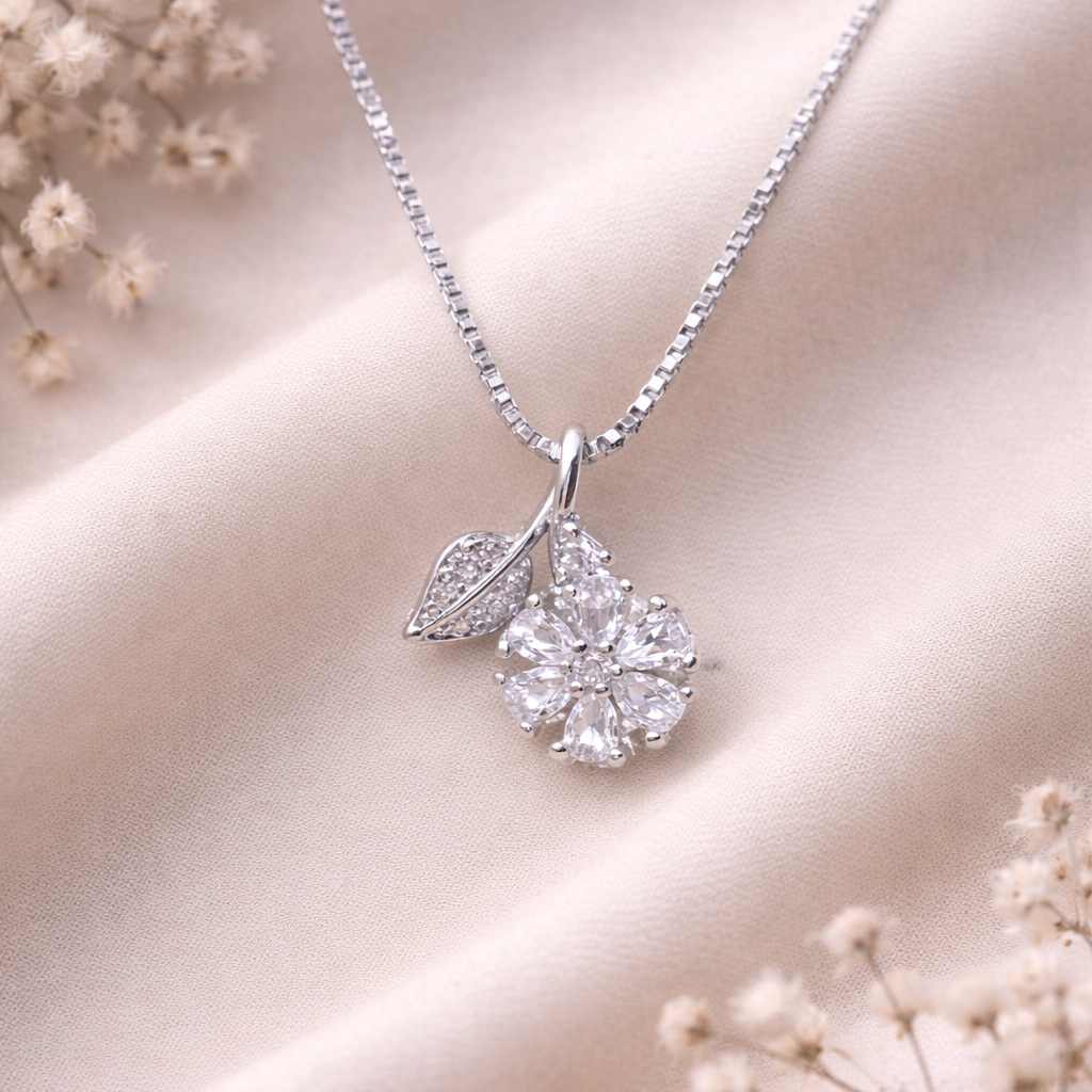 Elara Petal 925 Sterling Silver Necklace