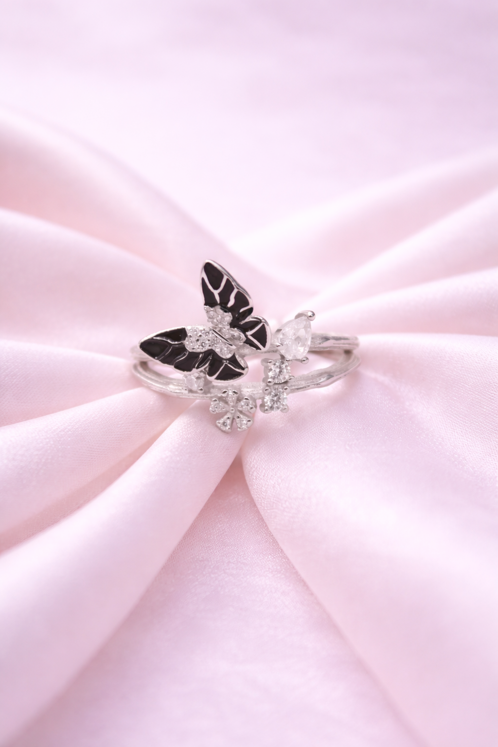 Midnight Flutter 925 Sterling Silver Ring