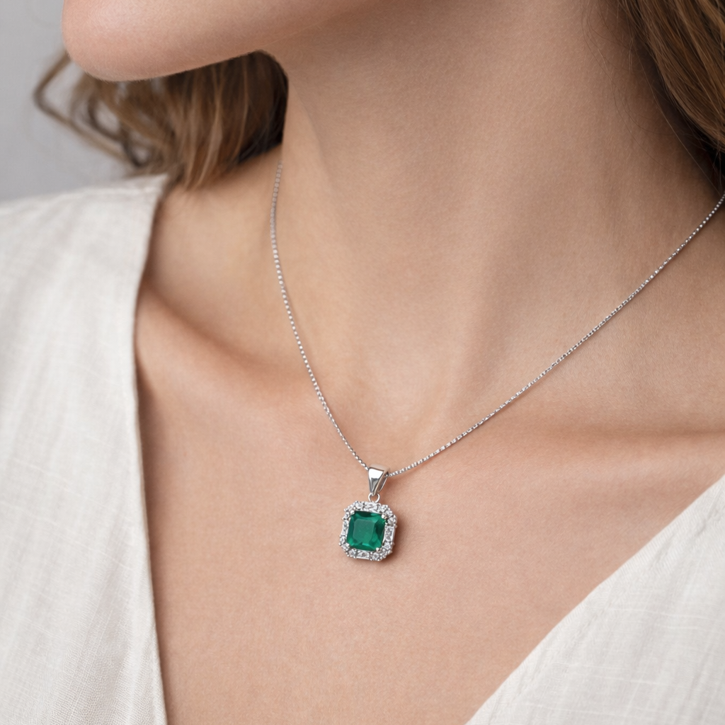 Scarlet Frame 925 Sterling Silver Necklace